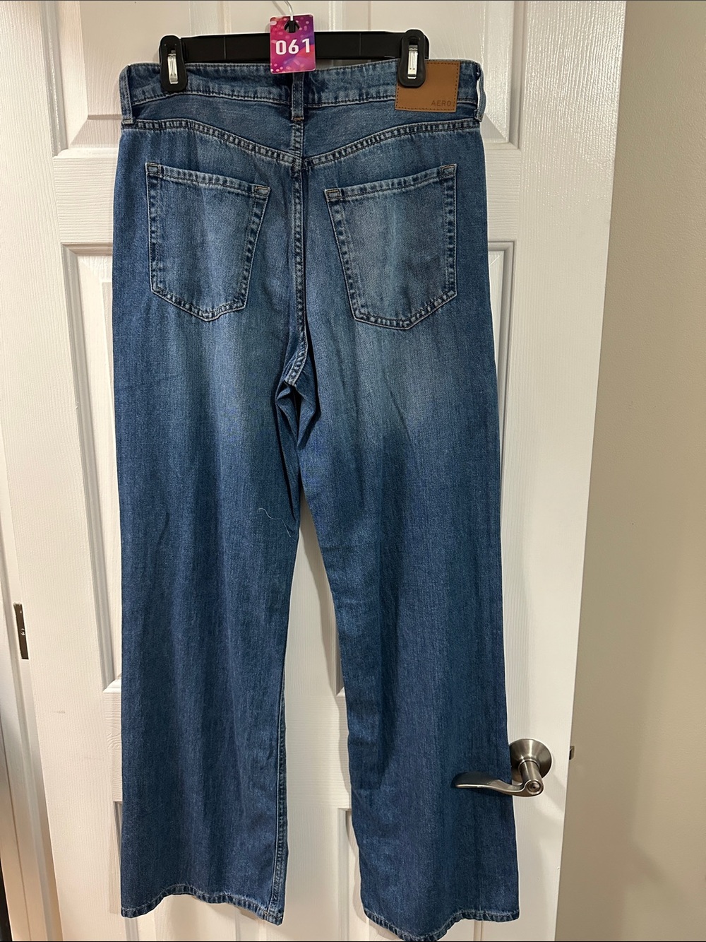 Women’s size 8 Aeropostale wide leg jeans